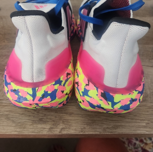 Adidas Ultraboost Sneakers - Picture 4 of 7